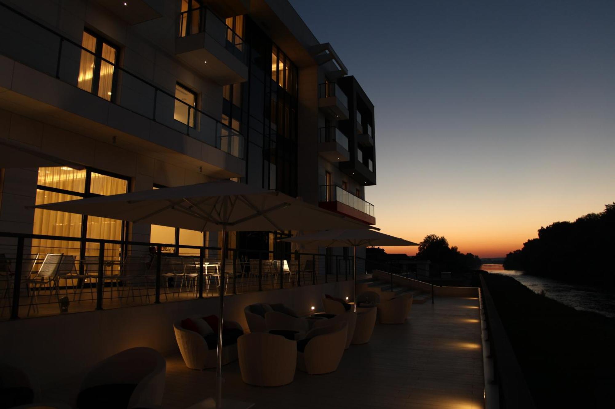 Bosanska Dubica Zepter Hotel מראה חיצוני תמונה