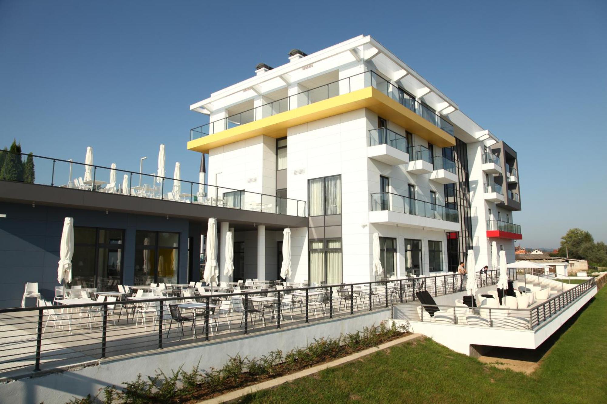 Bosanska Dubica Zepter Hotel מראה חיצוני תמונה